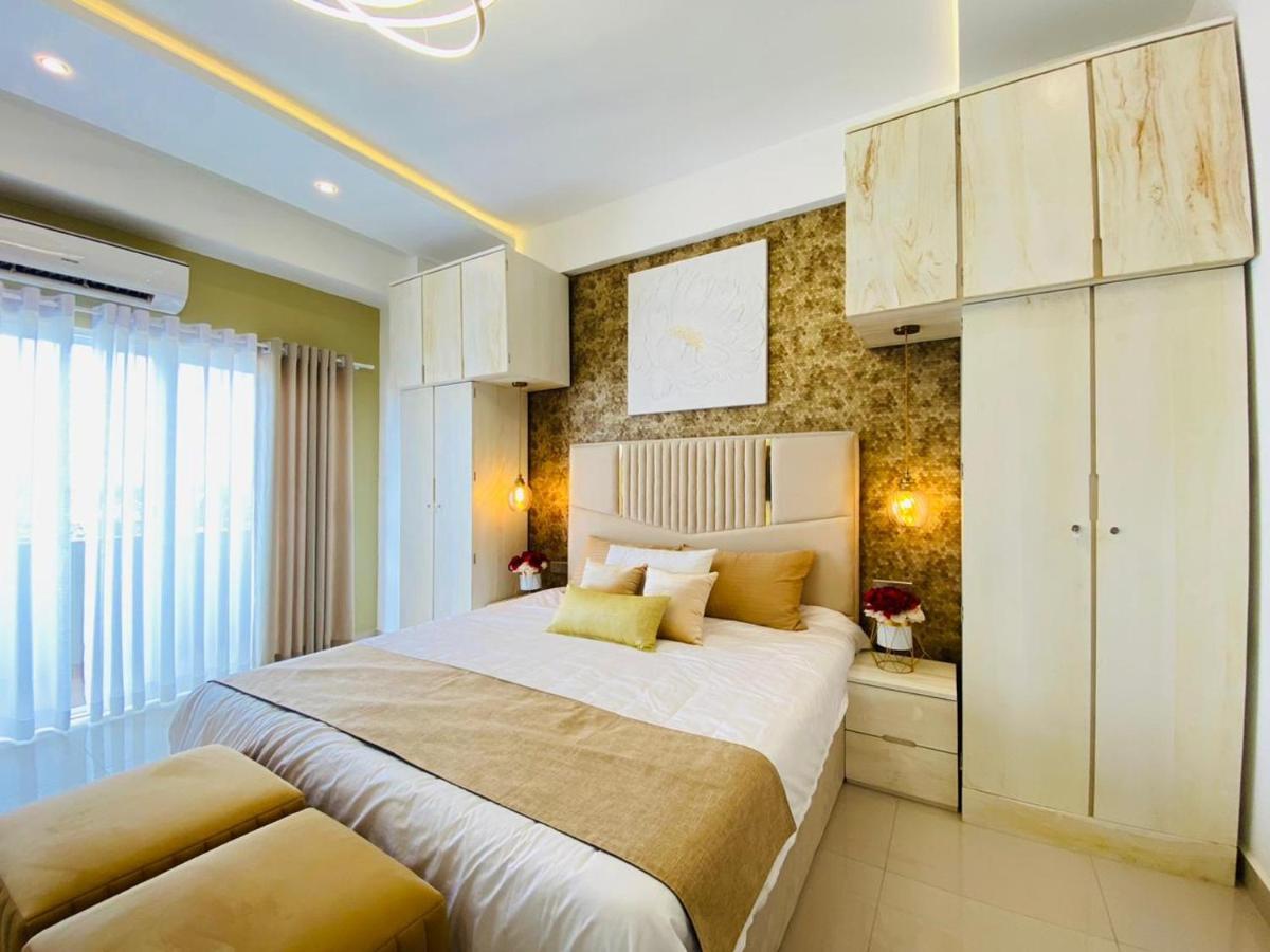 Ocean Breeze - Udaya Luxury Apartments Negombo Esterno foto